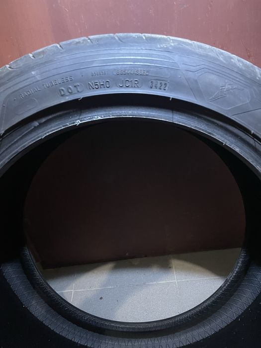 235/45/18 Michelin/GoodYear 2x2