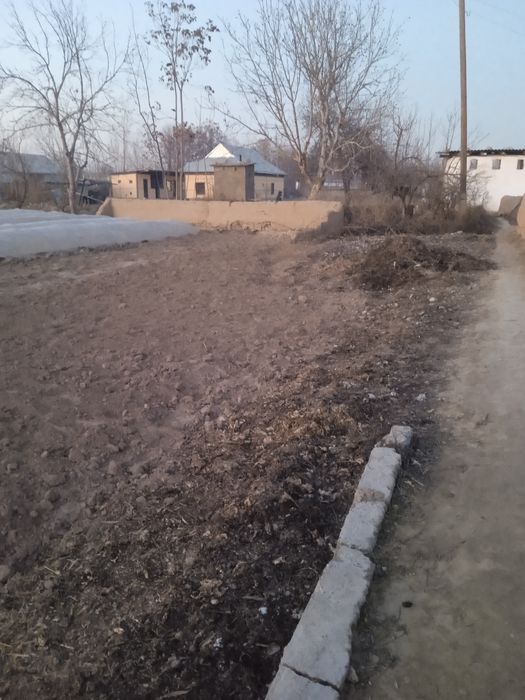 15 sotik yer sotiladi