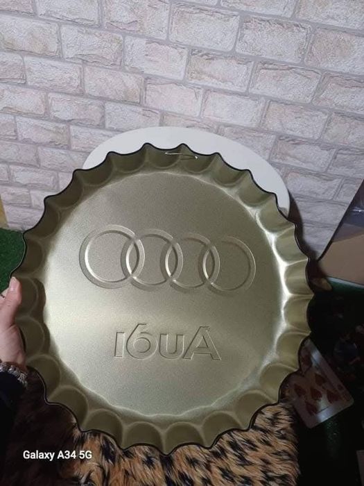 Ауди метална табела