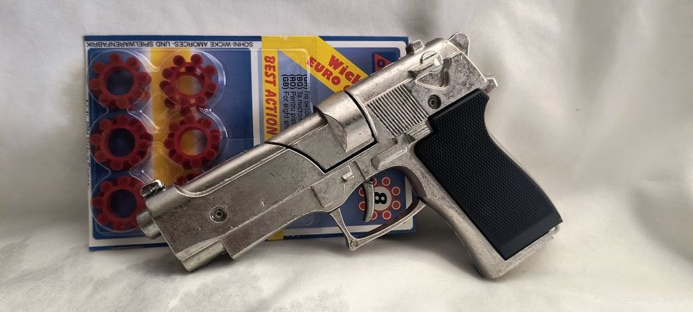 Метален пистолет с капси Smith &Wesson 5906