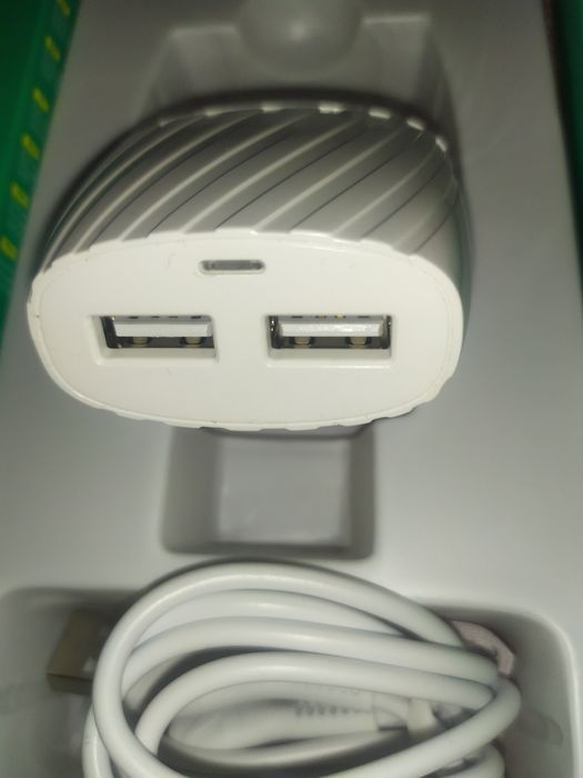 Продам новые зарядные устройства для телефонов с двойным выходом. ype