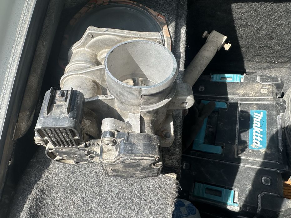 Дроссел ваз 2114