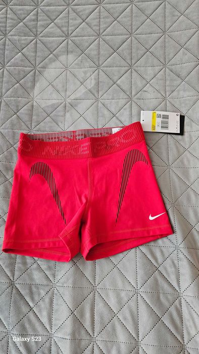 Дамски клин Nike - дълъг и къс