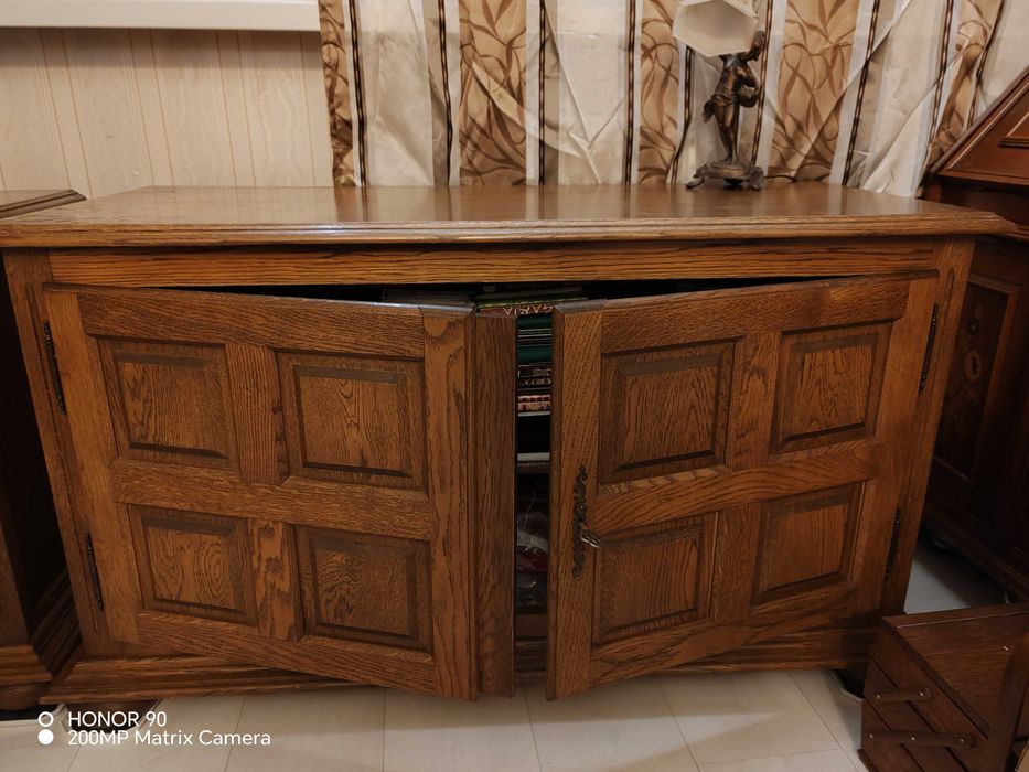 Секция - дървени шкафове