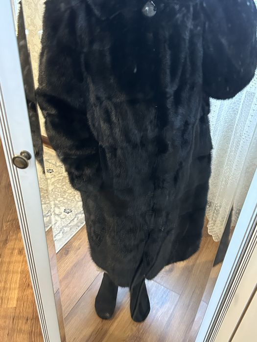 Продам норковую шубу