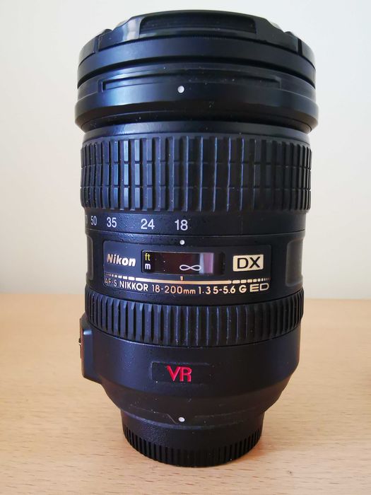 Объектив NIKON AF-SDX VR ZOOM-Nikkor 18-300