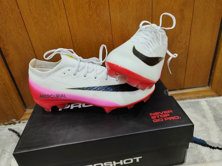 Butsi Nike Mercurial yangi