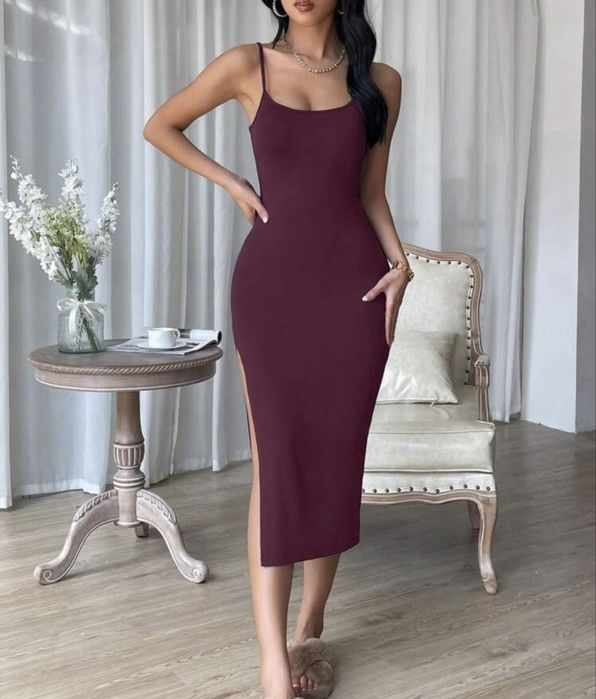 Лилава рокля с цепка