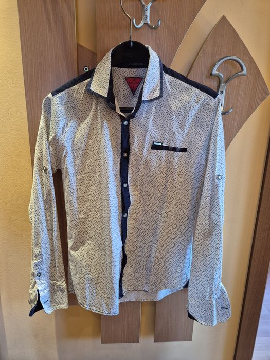 Продавам мъжки ризи