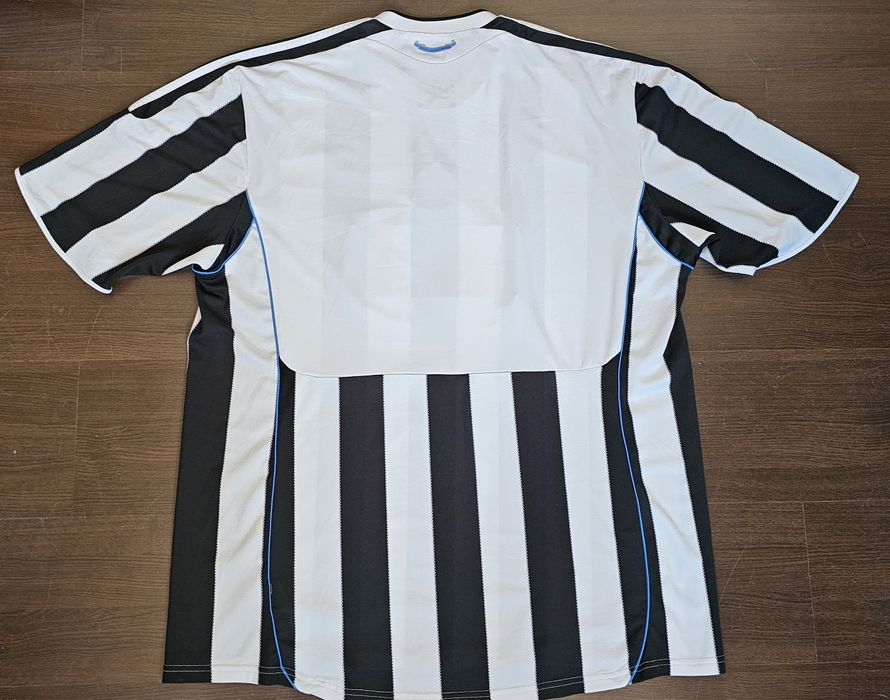 Тениска на Newcastle united от сезон 2009/2010