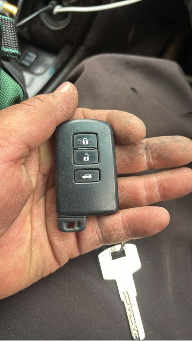 Профессиональное изготовление автоключей.