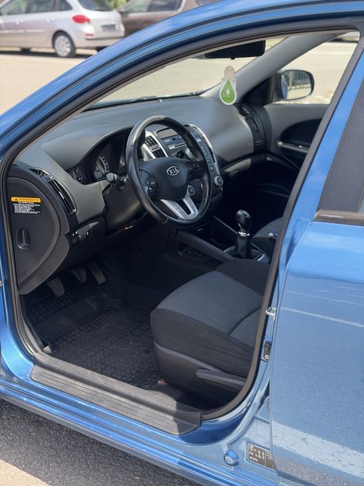 Vand Kia Ceed 1.4