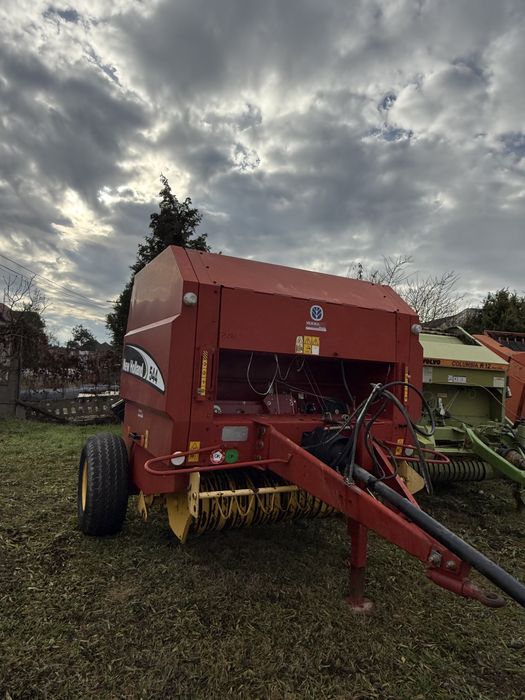 Presa de Balotat New Holland 544 (KRONE,GALLIGANI,CLAAS)