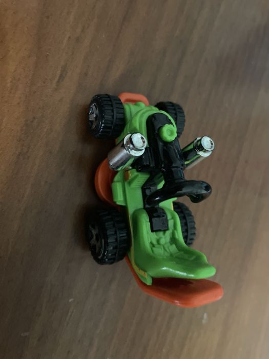 Машинка hot wheels коллекционная