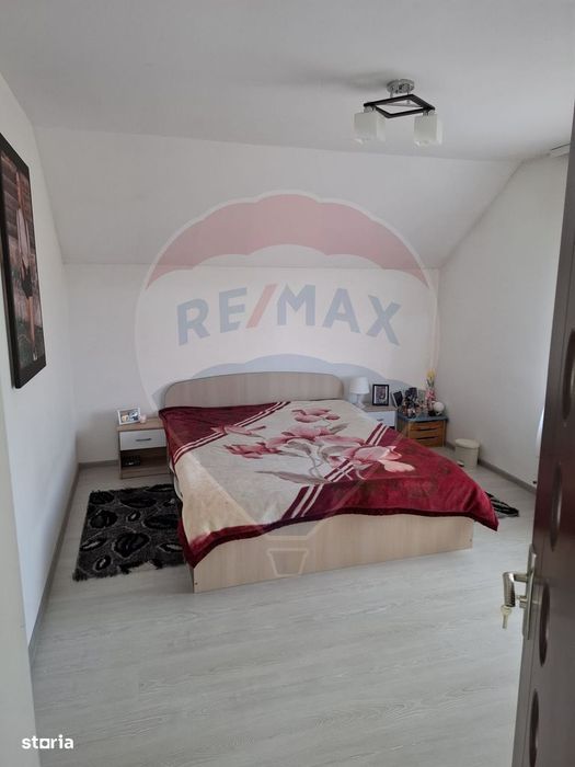 Casă / Vilă cu 5 camere de vânzare