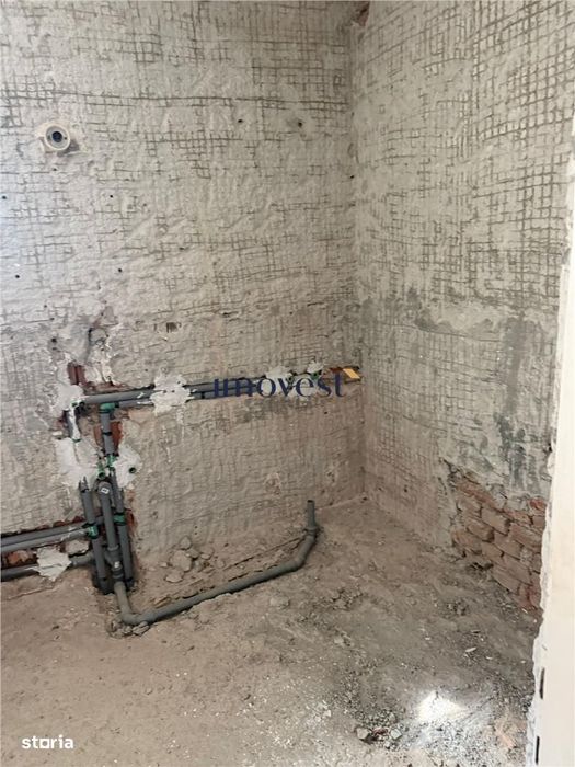 Duplex de vanzare in Satu Mare | 5 camere, demisol complet, zona Titul
