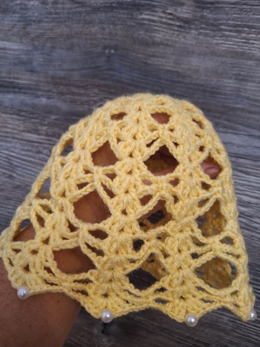 Accesoriu cap crosetat cu perle