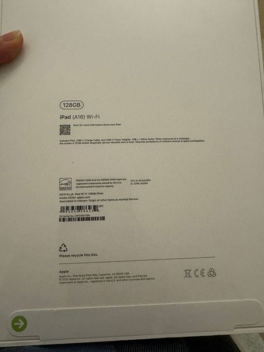 Vând un Apple iPad 11 A16 Wi-Fi Silver, 128GB