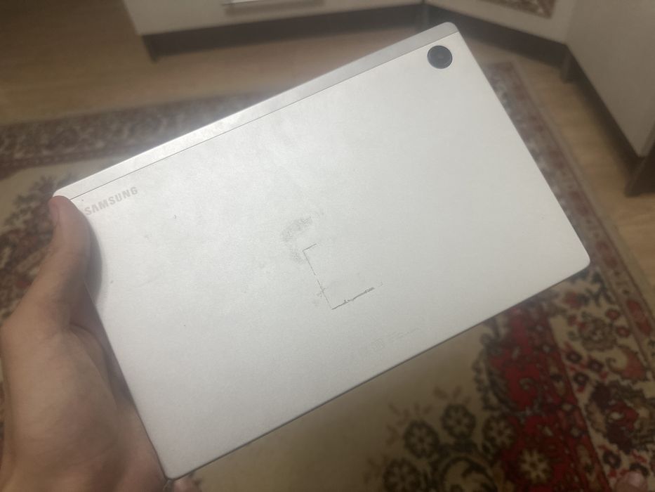 Galaxy tab a8 продаю