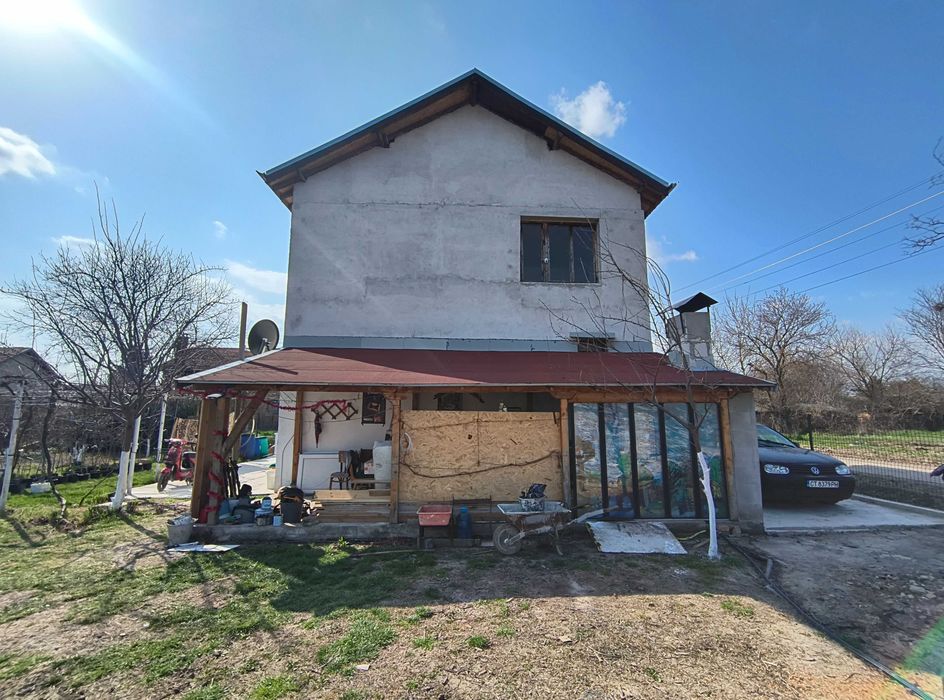 Тухлена къща в с.Боздуганово