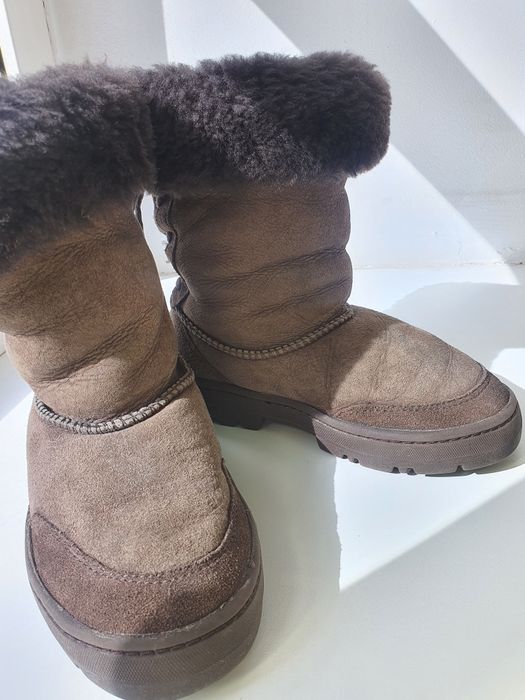 Продам угги детские