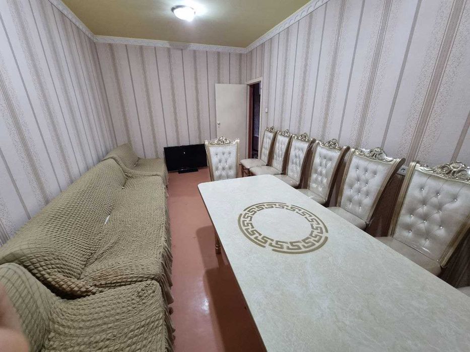 Продаю 4+1 комнатную квартиру.