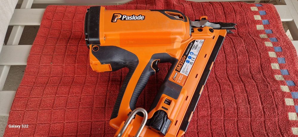 Paslode pistol de cuie