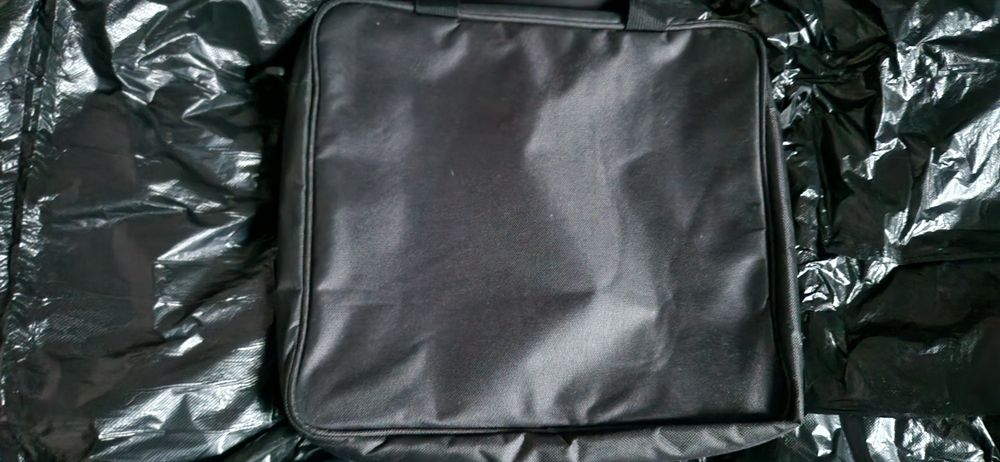 Срочно продам ps4 старая версия по.