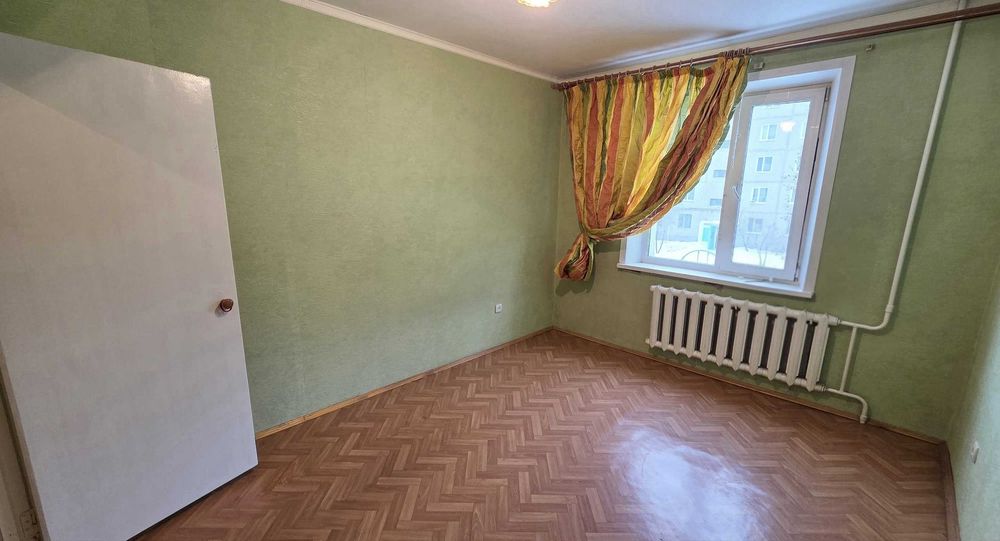 Продаю 2-х ком Кв в 7 микрорайоне д.9