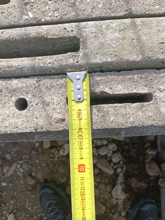 Stalpi de beton 2,5m 2,7m 3,0m import Italia