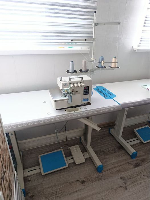 Продаю оверлог и швейную машинку