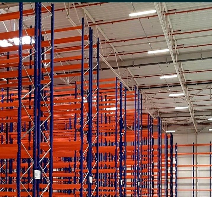 Rafturi metalice industriale  Noi și second-hand