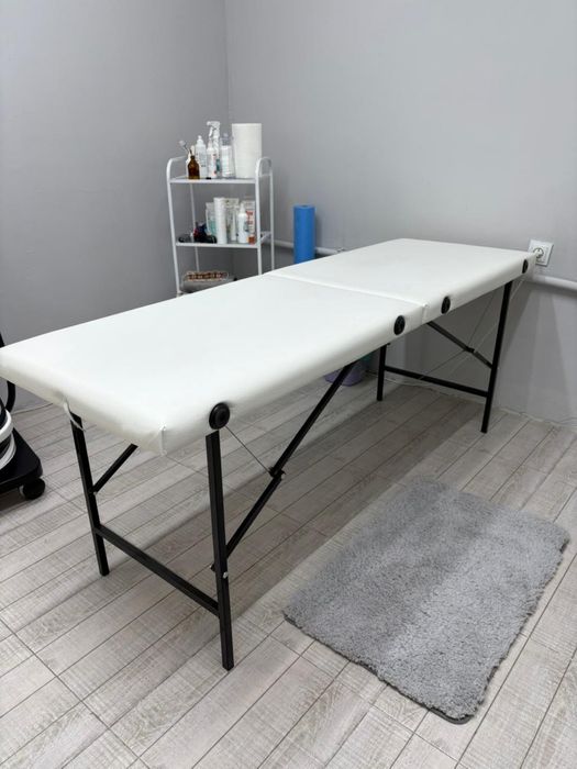 Продам кушетку в отличном состояним