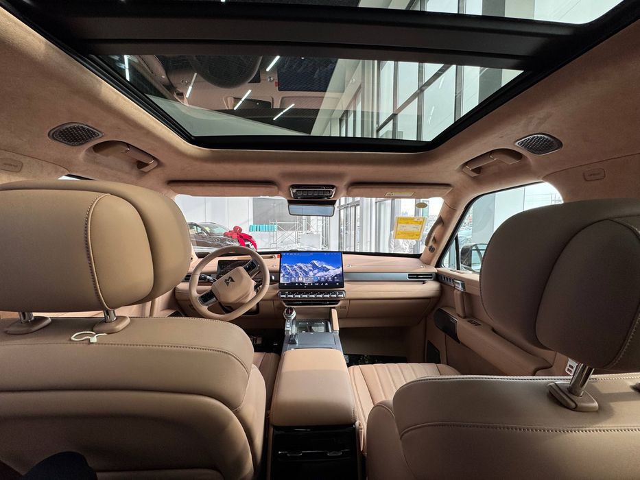 Dongfeng M HERO m-817