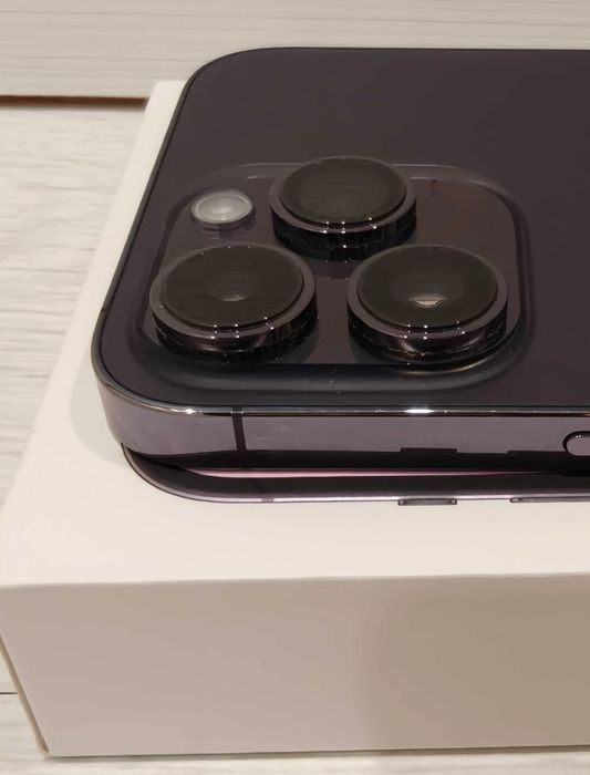 Продавам iPhone 14 Pro Max