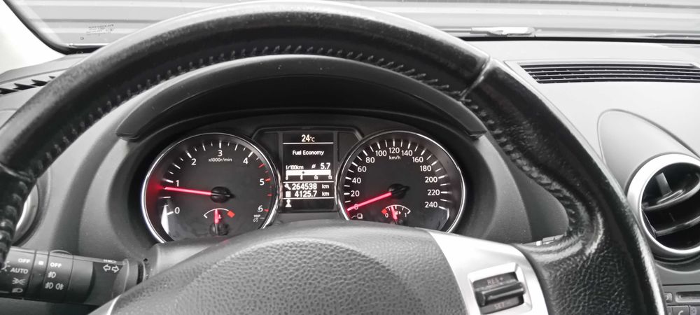 NISSAN Qashqai 2013 — imagine 4