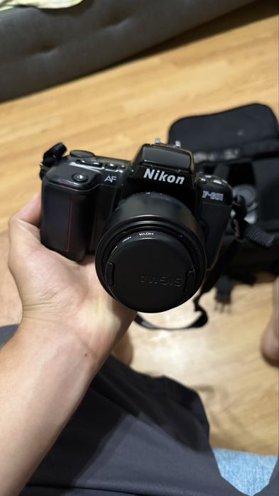 Kit foto Nikon F-601 AF + Sigma + Tamron 200-400mm + Blitz + Geantă