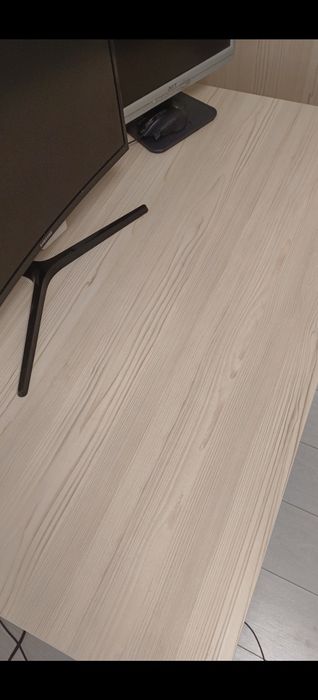 Письменный стол   .