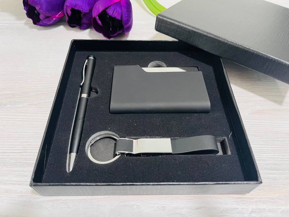 Бизнес подарки . Можно нанести ваш логотип