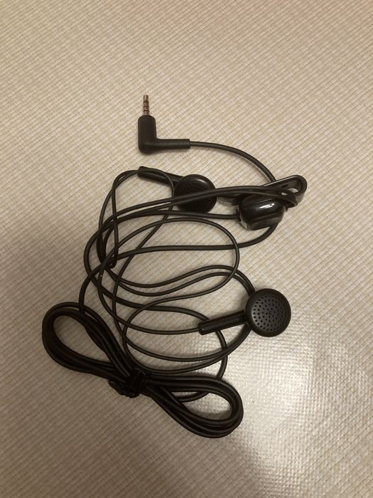 Casti nokia cu microfon. Casti Nokia jack mic