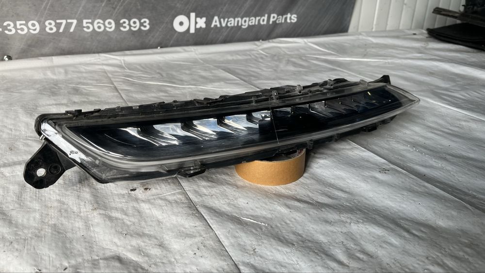 Десен фар Citroen C4 Picasso 2 (2013-2022)