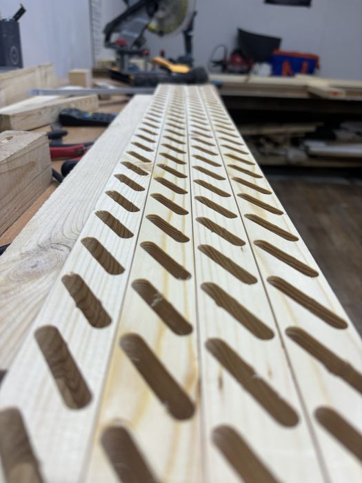 Двери жалюзийные