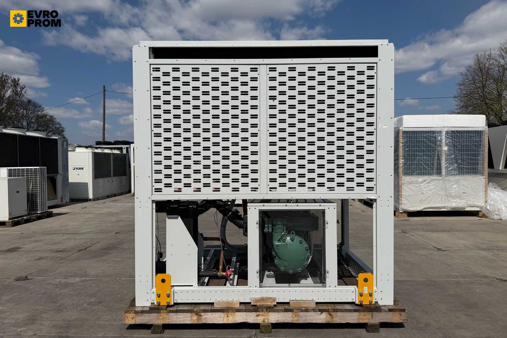 Chiller răcit cu aer CLIMAVENETA FX G04 A 0751 – 112 kW | chiller 100 kw pret | Nou | Bitzer screw | R1234ze