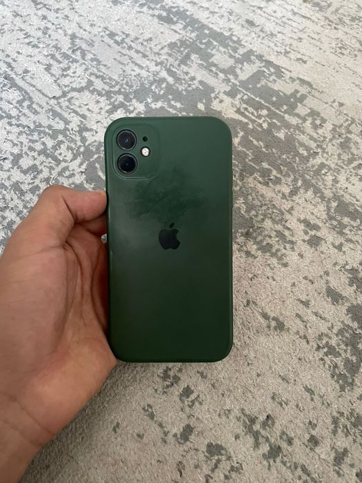 Продается айфон 11 работает хорошо 64 гиг