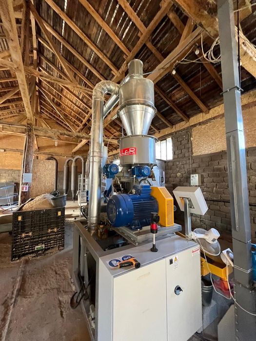 Presa pentru peleți Miller model CUS-20 Mono