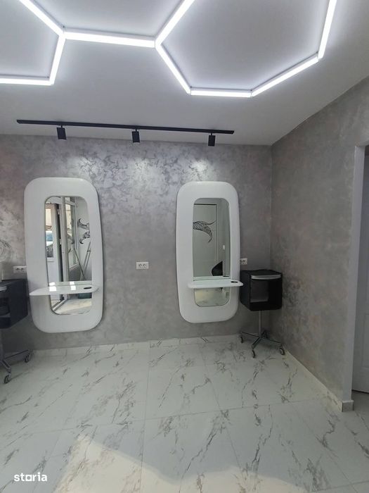 de  inchiriat salon de infrumusetare ,500euro ~luna