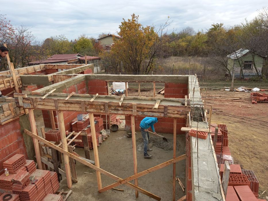 Стойтелни услуги