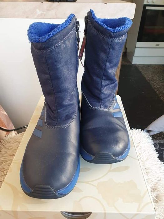 Детски оригинални ботуши.  Adidas