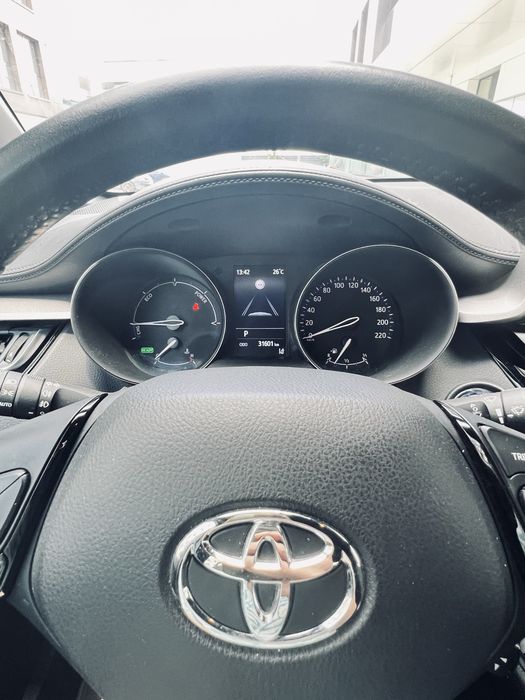 Toyota C-HR motorizare 1.8