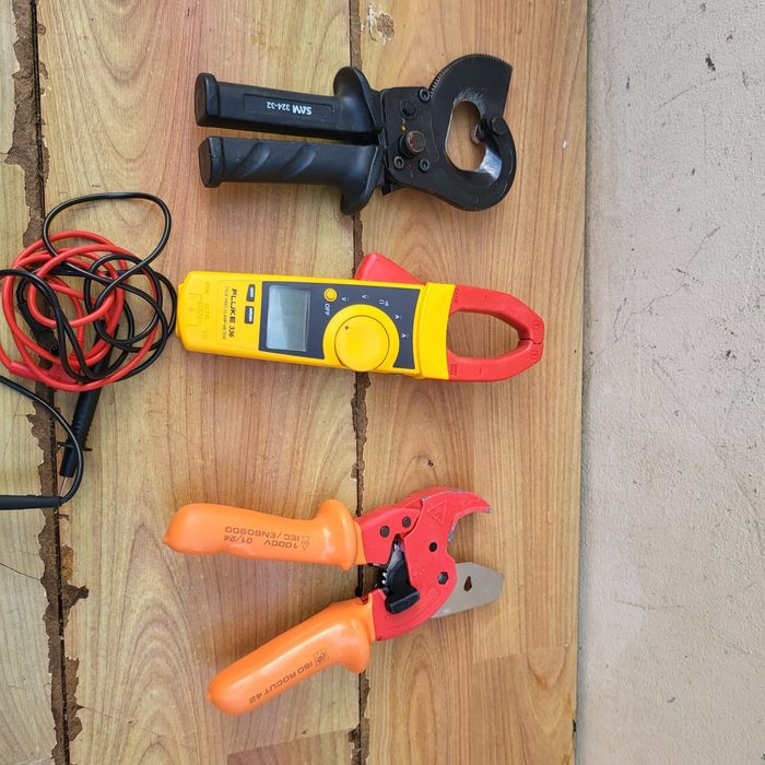 Scule electro  Fluke 336